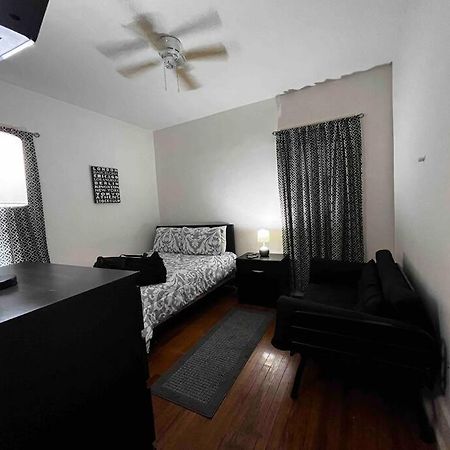 Comfortable 2-Bdrm Spacious Home With Wifi & Patio Indianapolis Bagian luar foto