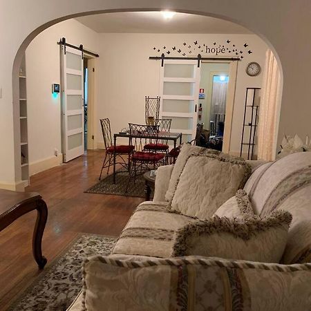 Comfortable 2-Bdrm Spacious Home With Wifi & Patio Indianapolis Bagian luar foto