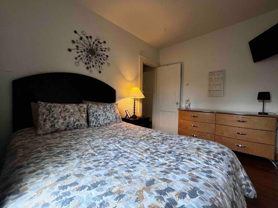 Comfortable 2-Bdrm Spacious Home With Wifi & Patio Indianapolis Bagian luar foto